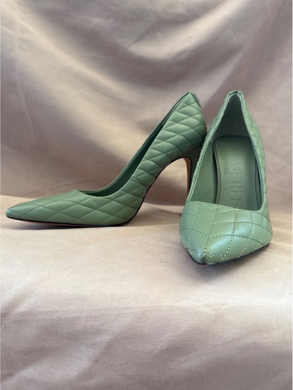 Karl Lagerfeld Paris Quilted Leather Pumps Sage Green Heels 38.5 US 8
